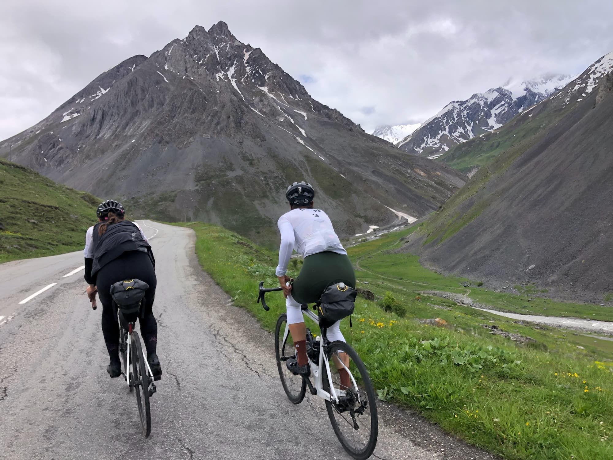 Val-BIke Expérience Valérie Pellissier organise la traversée des alpes françaises à vélo